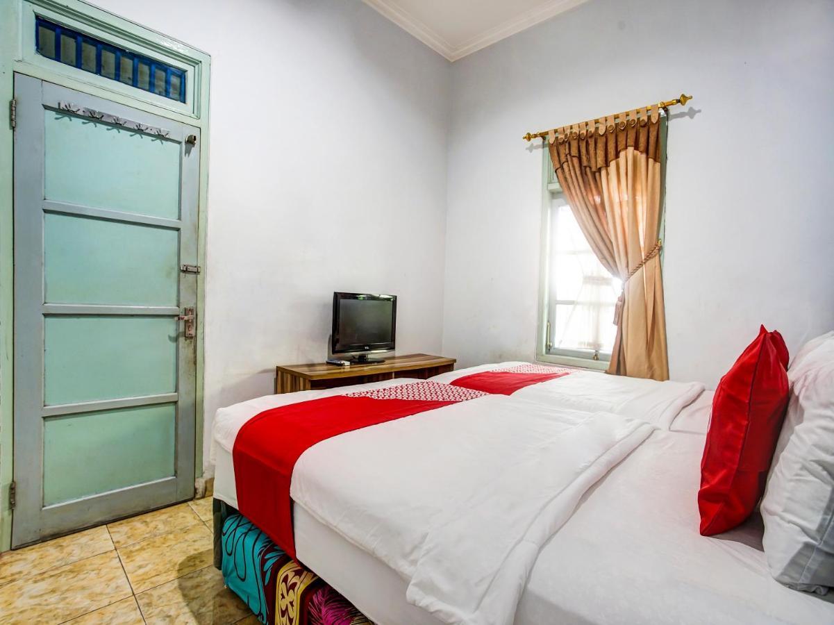 Oyo 90771 Mess 19 Syariah Hotel บันดาร์ ลัมปุง ภายนอก รูปภาพ